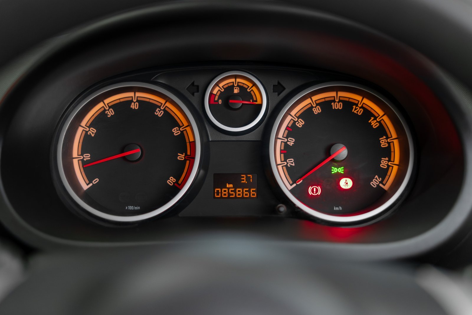 Opel Corsa 1.4 2014 - Imagen 13 de 18