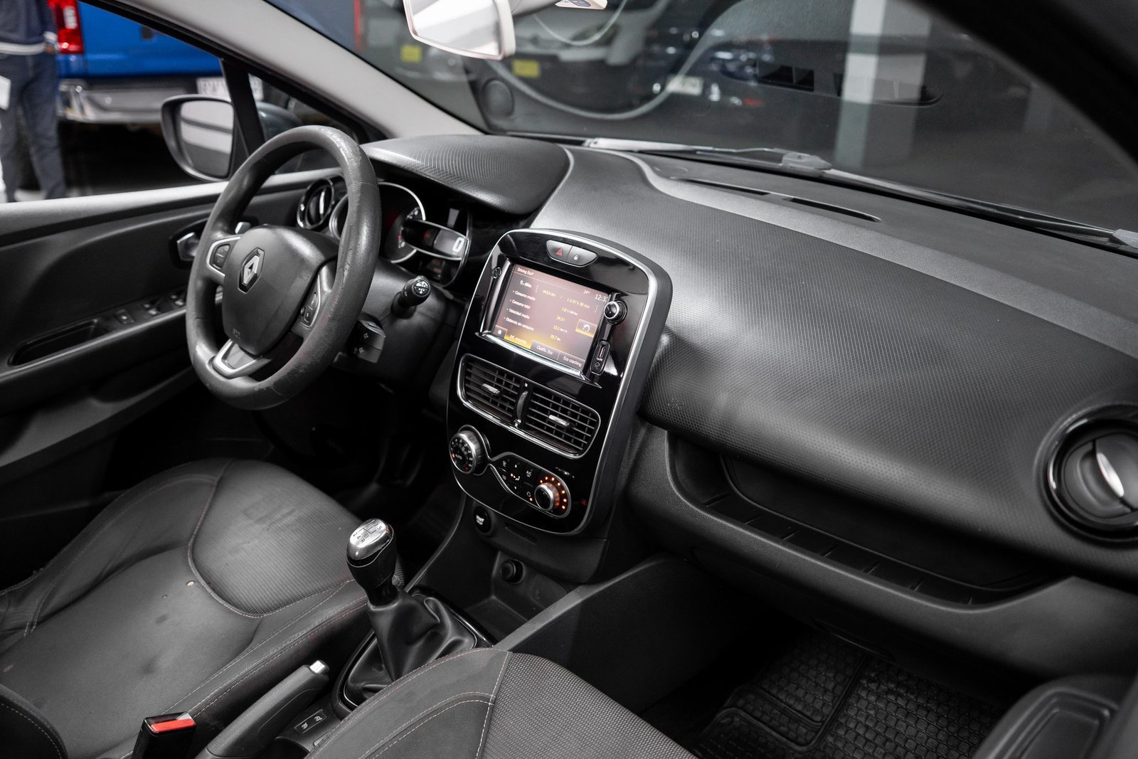 Renault Clio 1.2 2018 - Imagen 12 de 17