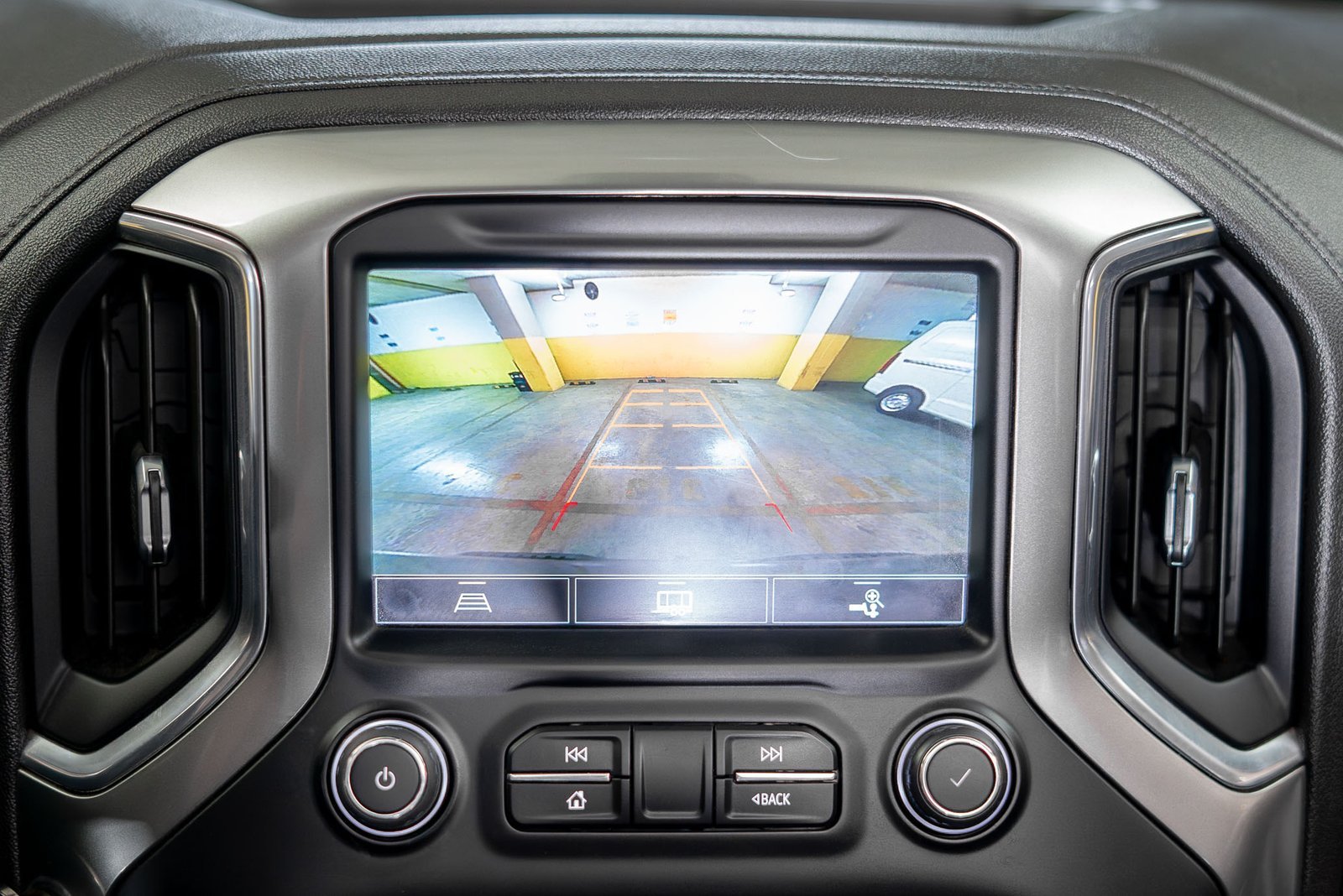 Chevrolet Silverado 5.3 2021 - Imagen 18 de 20