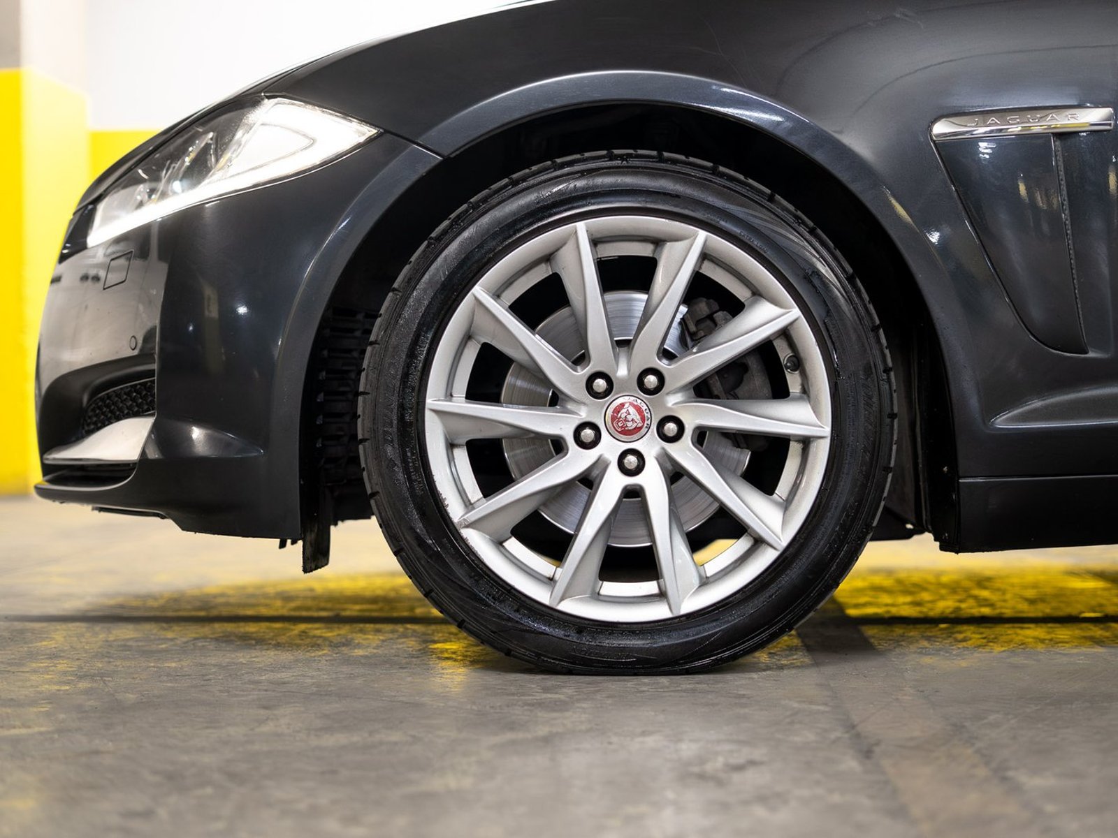 Jaguar Xf 2.0 2015 - Foto 2 de 20