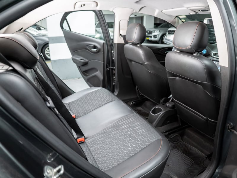 Chevrolet Onix 1.4 2017 - Imagen 4 de 11