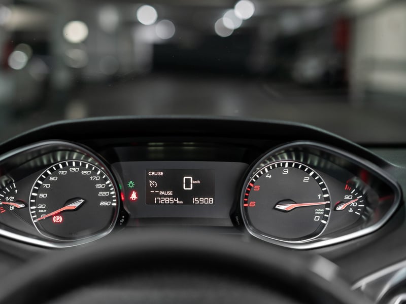 Peugeot 308 1.6 2016 - Imagen 15 de 20