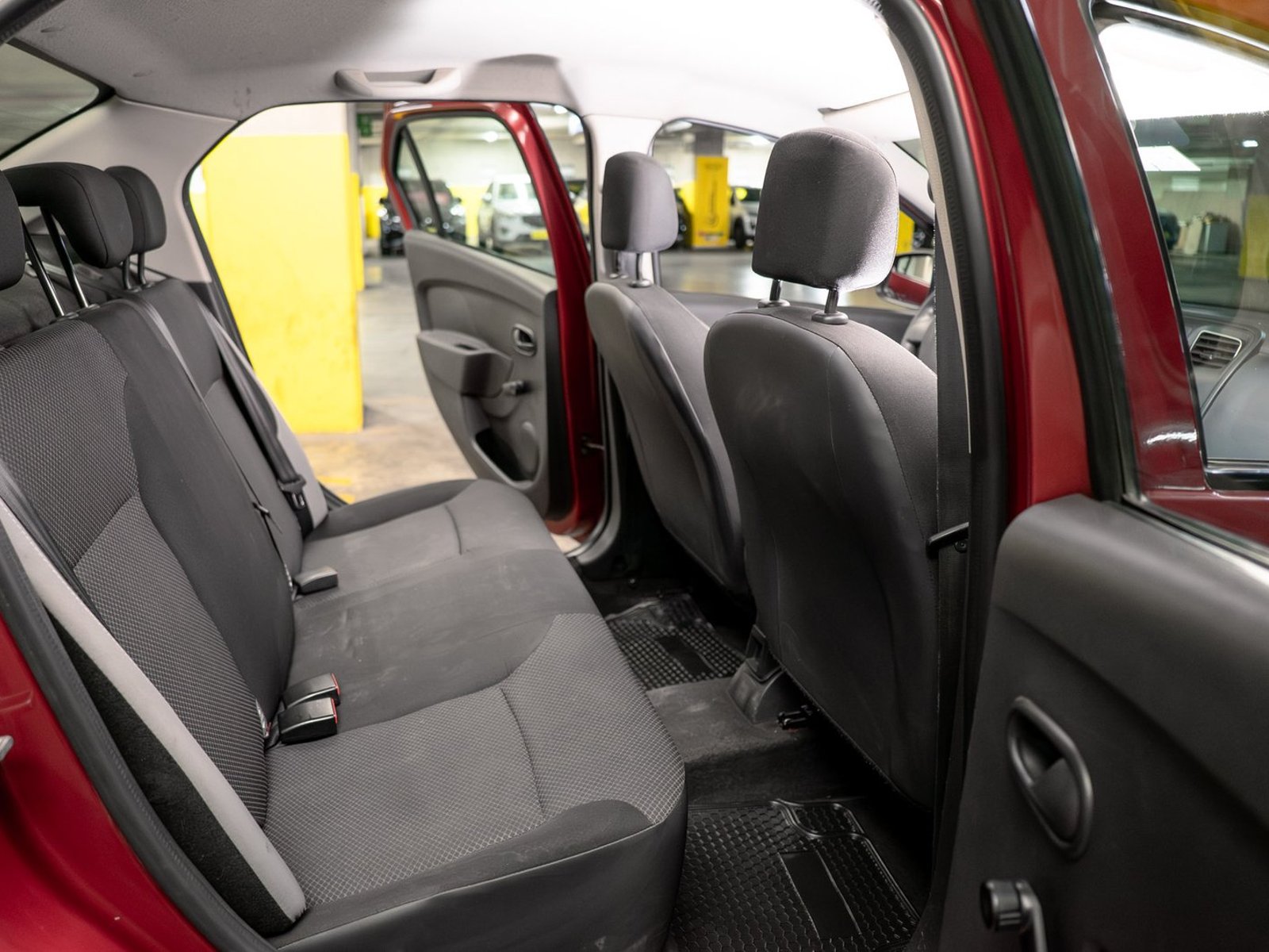 Renault Symbol 1.6 2017 - Foto 4 de 17