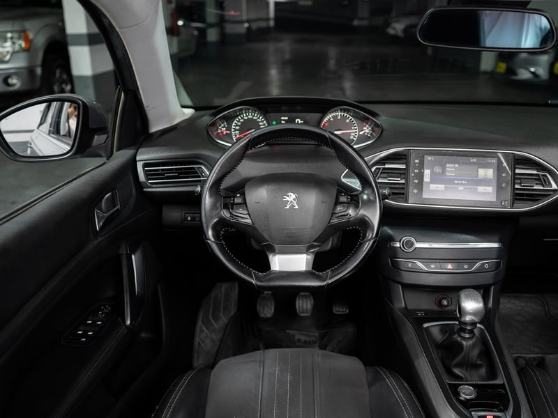 Peugeot 308 1.6 2016 - Imagen 3 de 20