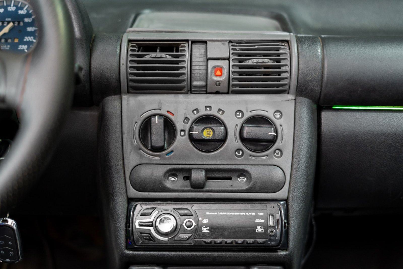 Chevrolet Corsa 1.6 2003 - Imagen 14 de 15