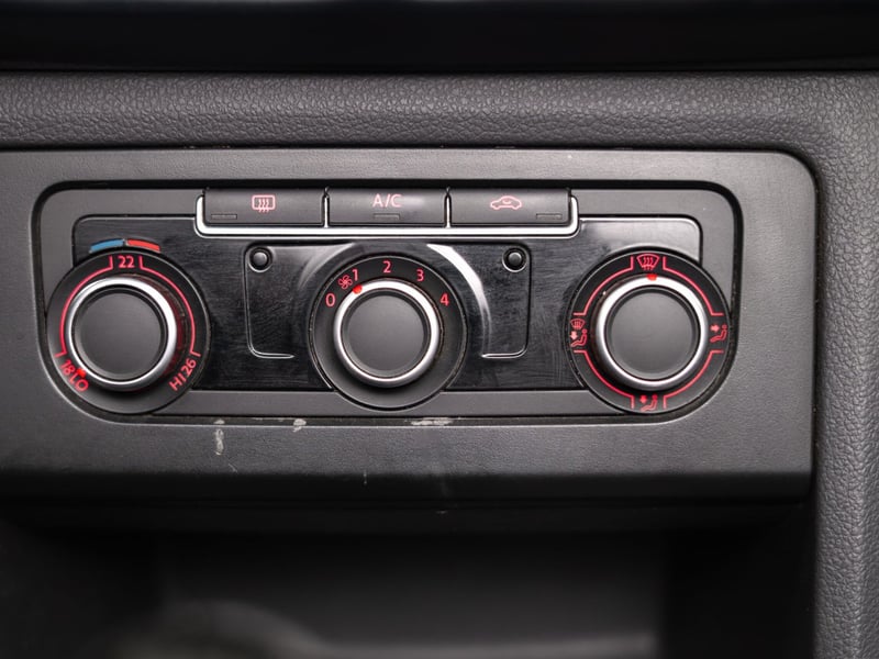 Volkswagen Amarok 2.0 2014 - Imagen 15 de 19