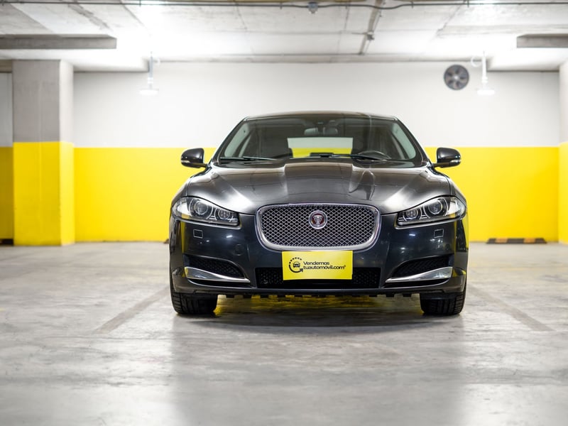 Jaguar Xf 2.0 2015