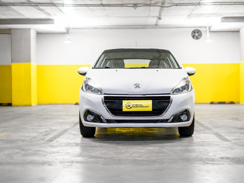 Peugeot 208 1.2 2019 - Imagen 6 de 15