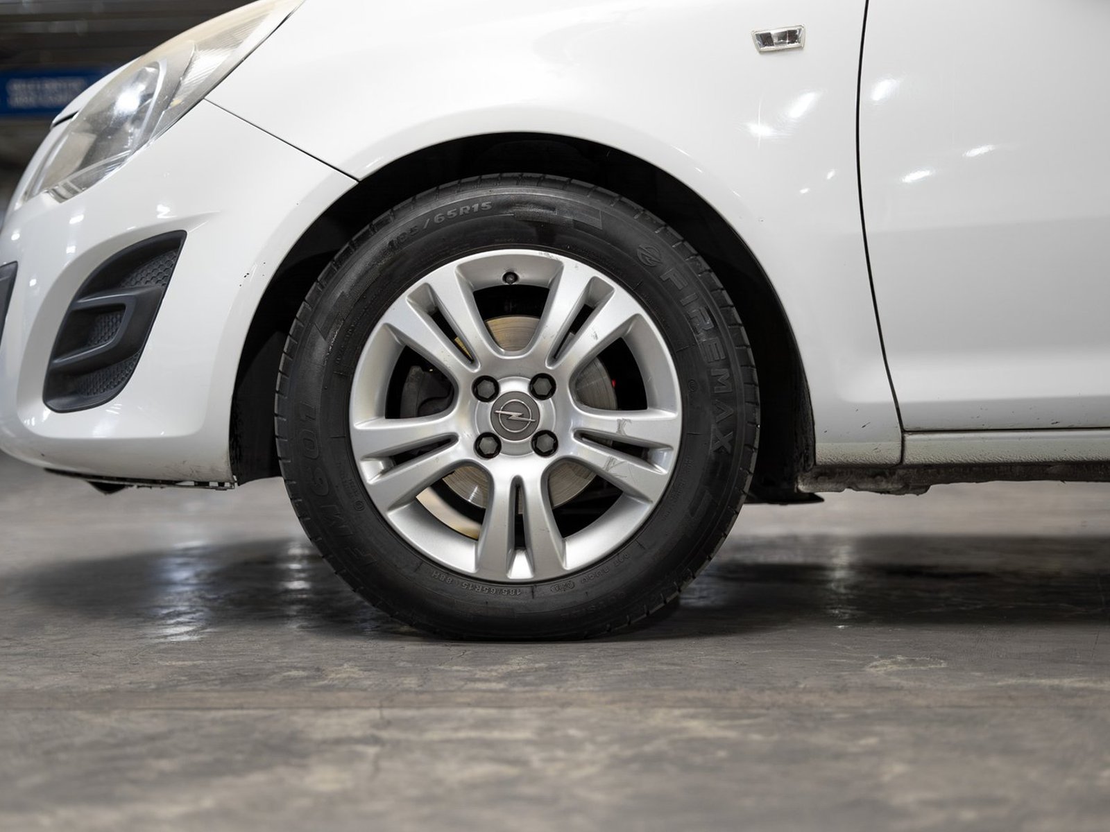 Opel Corsa 1.4 2014 - Foto 2 de 18