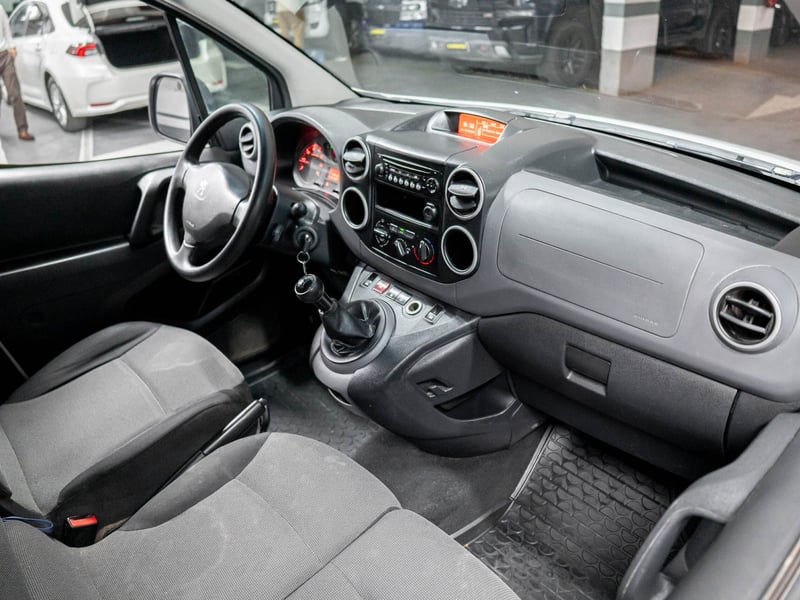 Peugeot Partner 1.6 2017 - Imagen 16 de 17
