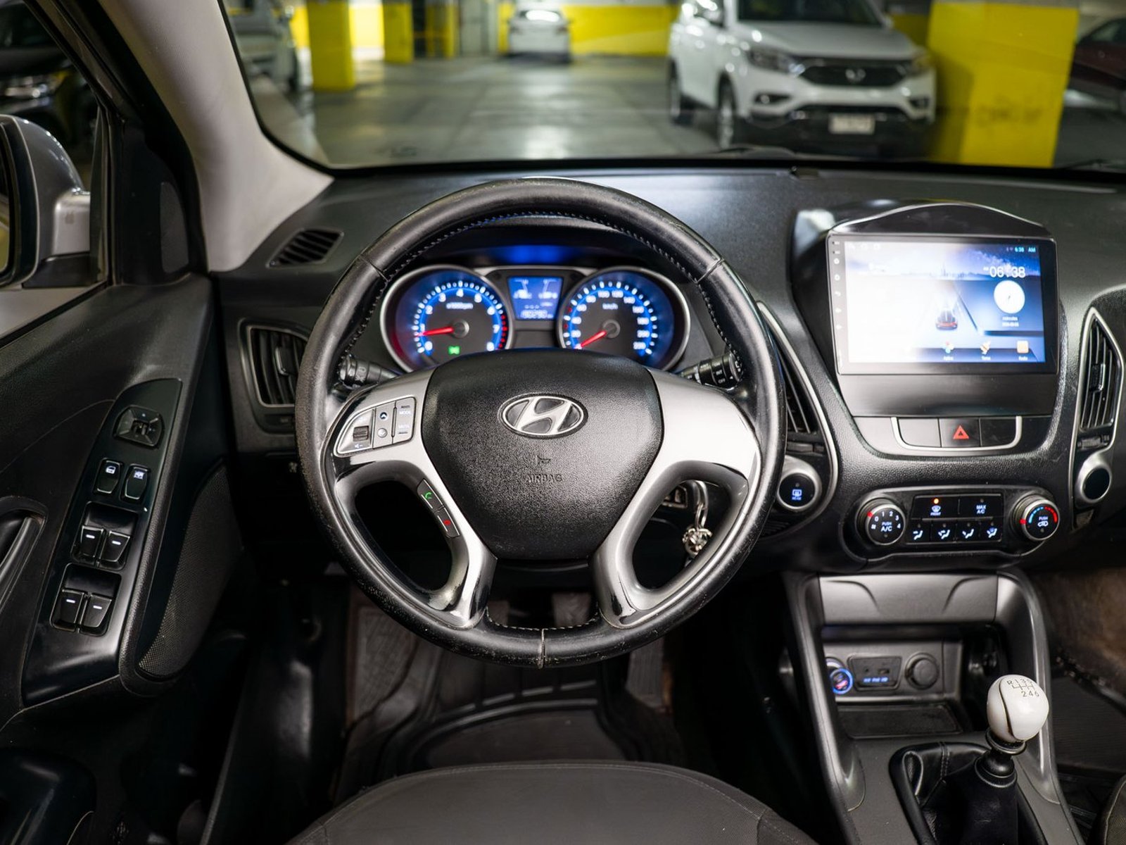 Hyundai Tucson 2.0 2015 - Foto 3 de 17