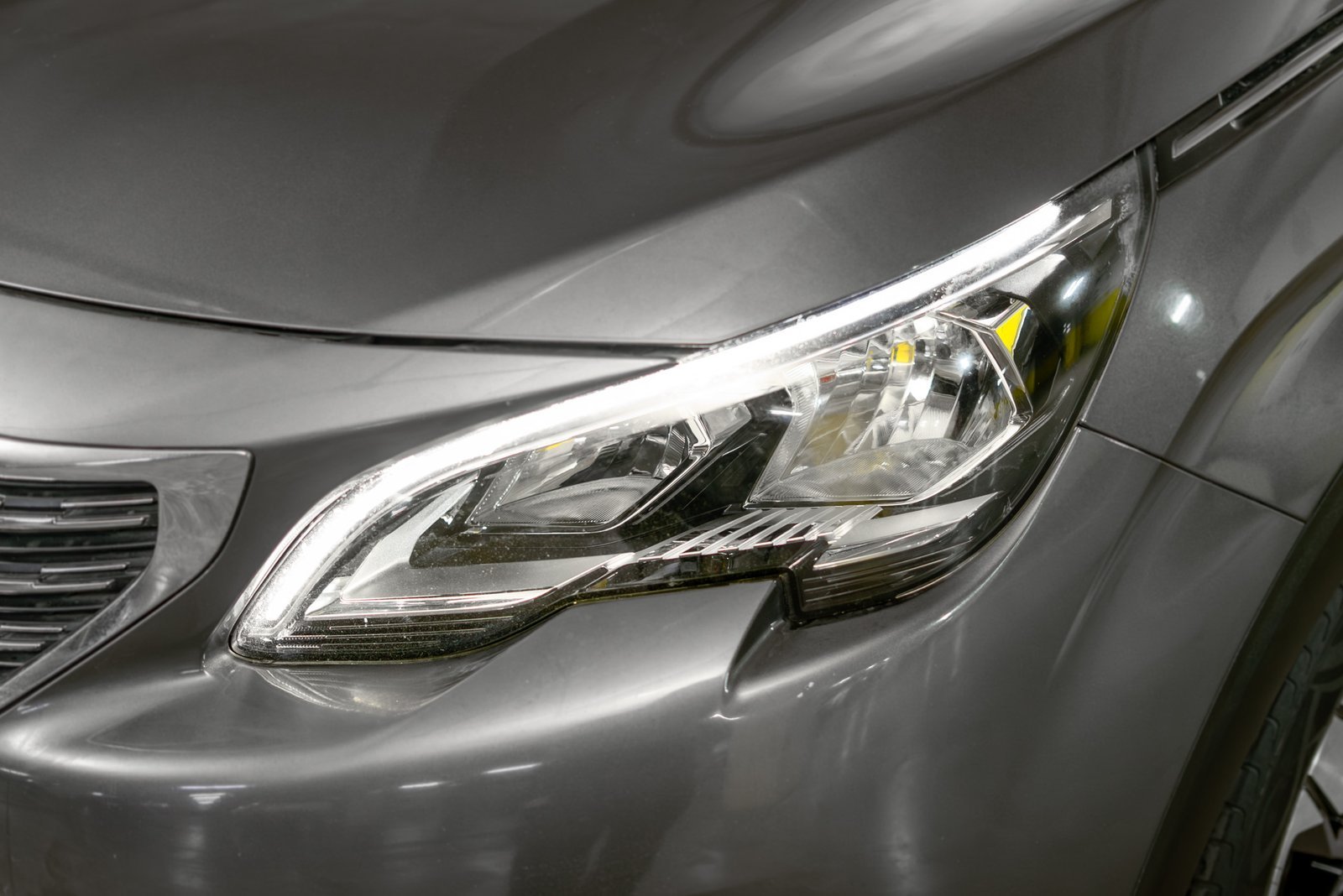 Peugeot 5008 1.6 2018 - Imagen 10 de 20