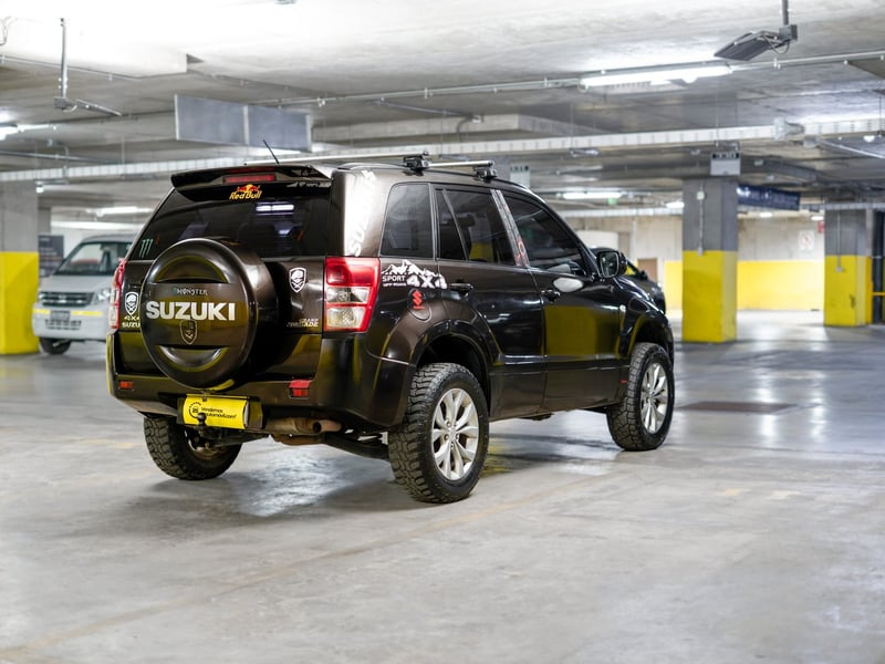 Suzuki Grand Nomade 2.4 2016 - Imagen 8 de 12