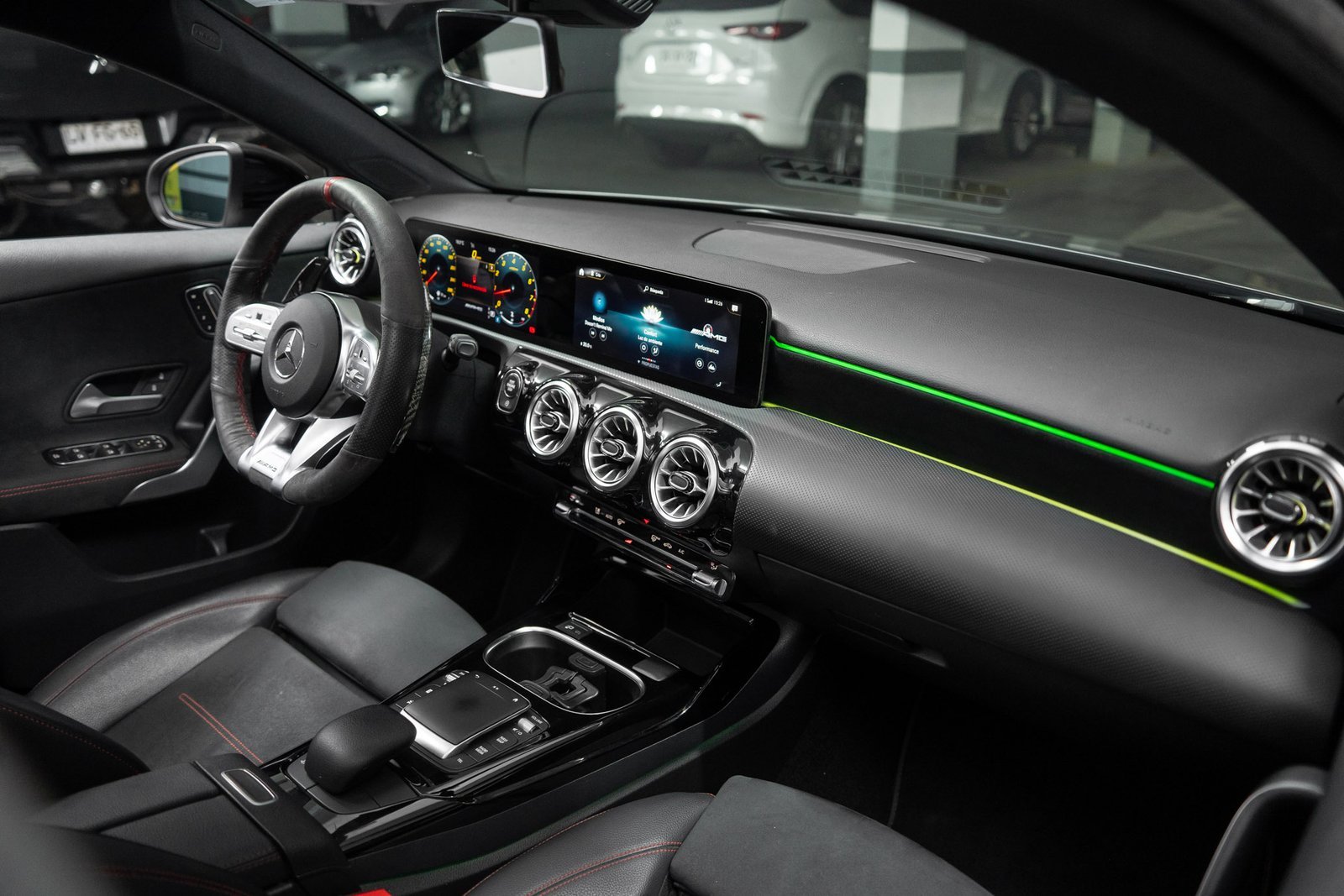 Mercedes-Benz A35 2.0 2021 - Imagen 15 de 20