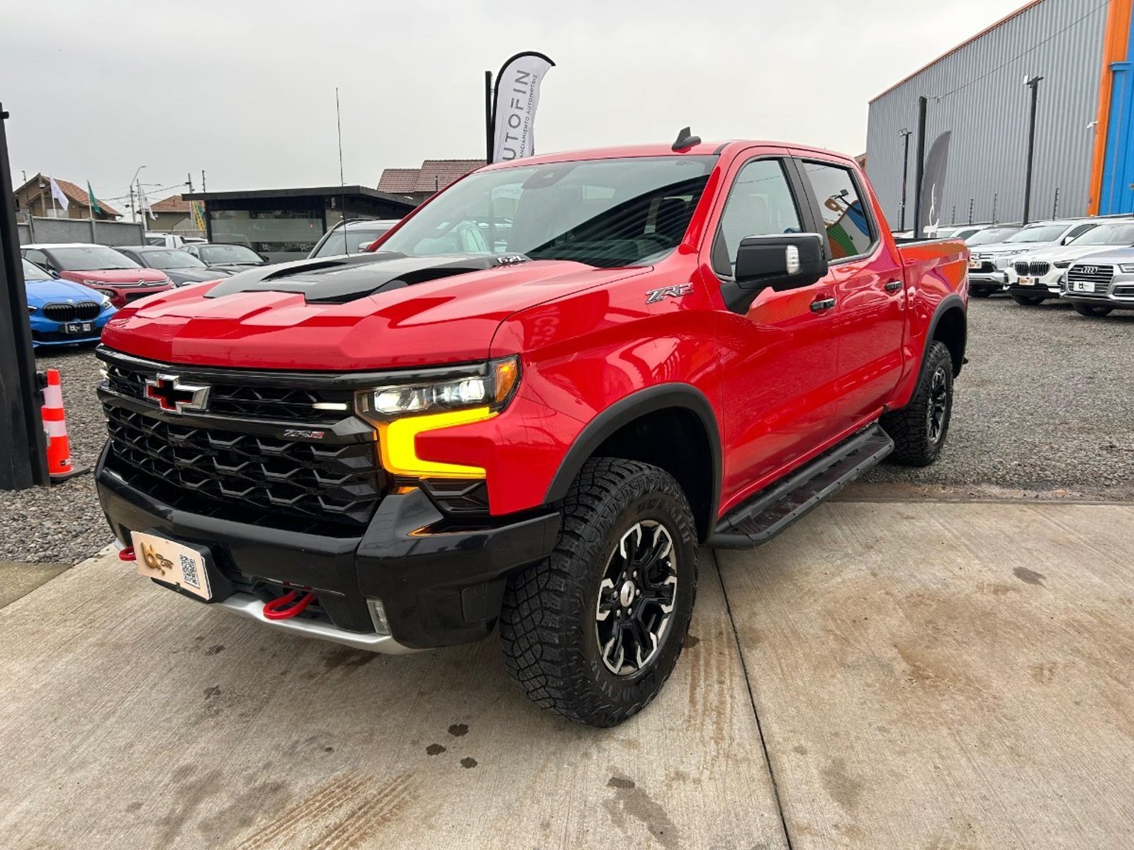 Chevrolet SILVERADO ZR2 4X4 6.2 AUT 2023 - Foto 3 de 10