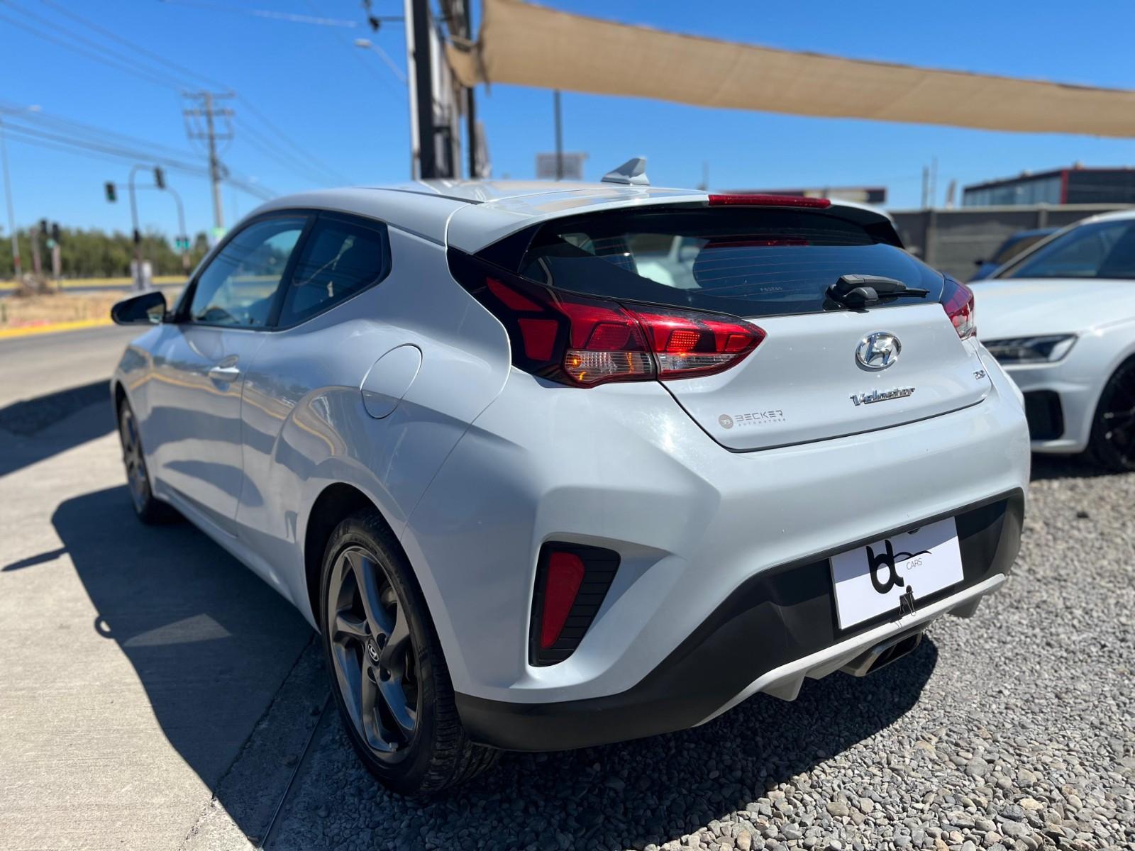 Hyundai VELOSTER JS 2.0 2020 - Foto 4 de 10