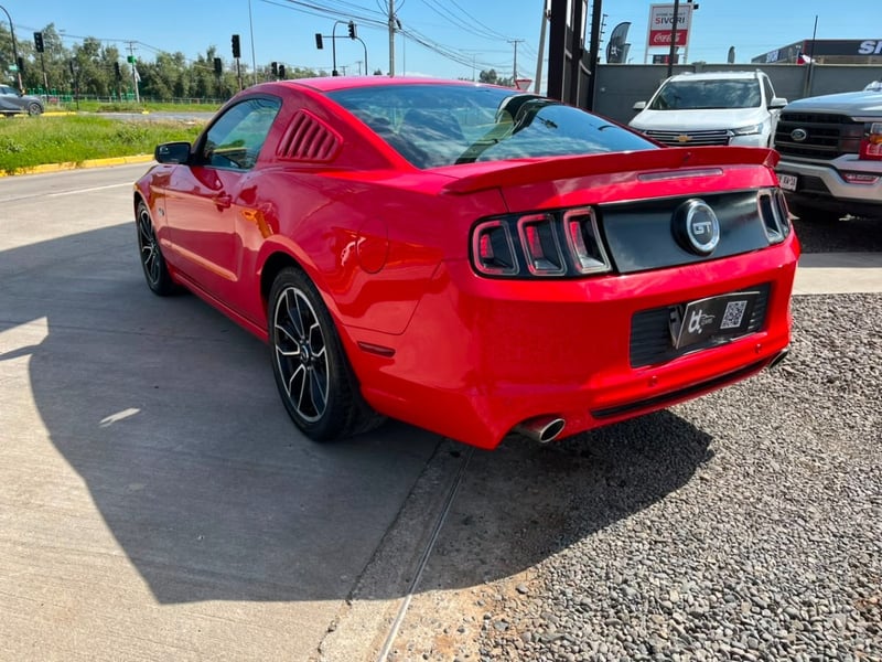 Ford MUSTANG 5.0 V8 2013 - Imagen 4 de 10