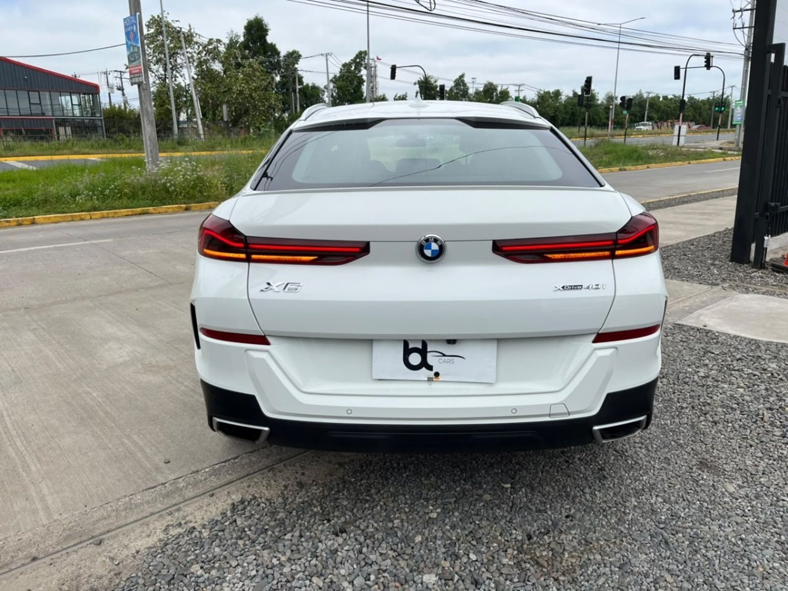 BMW X6 XDRIVE 40I 4X4 3.0 2023 - Foto 5 de 10