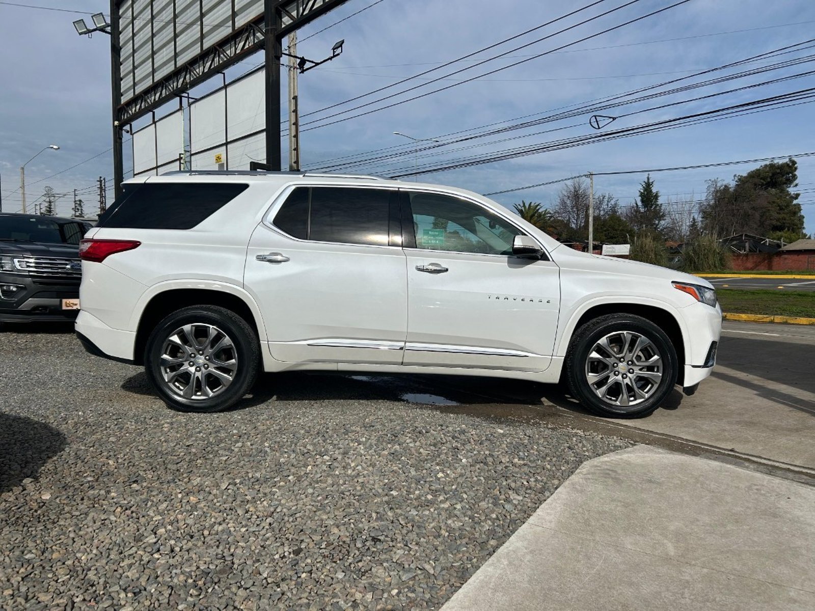 Chevrolet TRAVERSE PREMIER AWD 3.6 AUT 2019 - Imagen 4 de 10