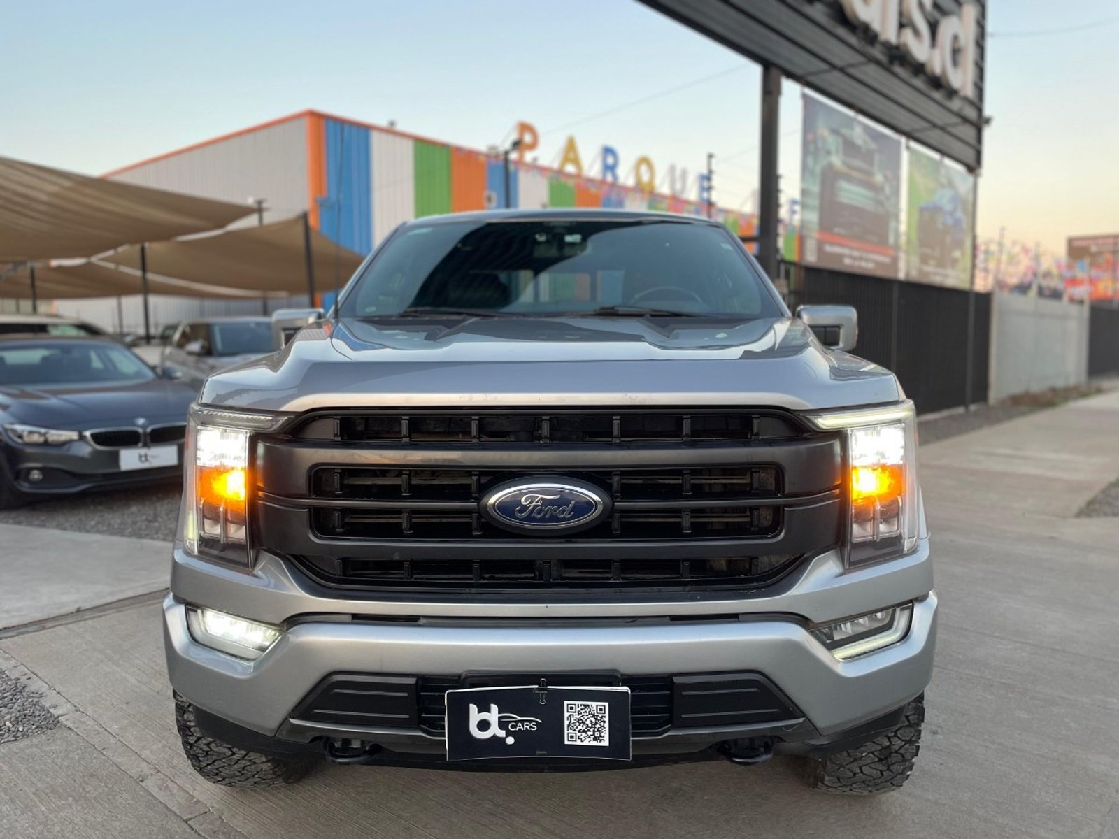 Ford F-150 LARIAT SPORT 4X4 5.0L 2022 - Foto 2 de 10