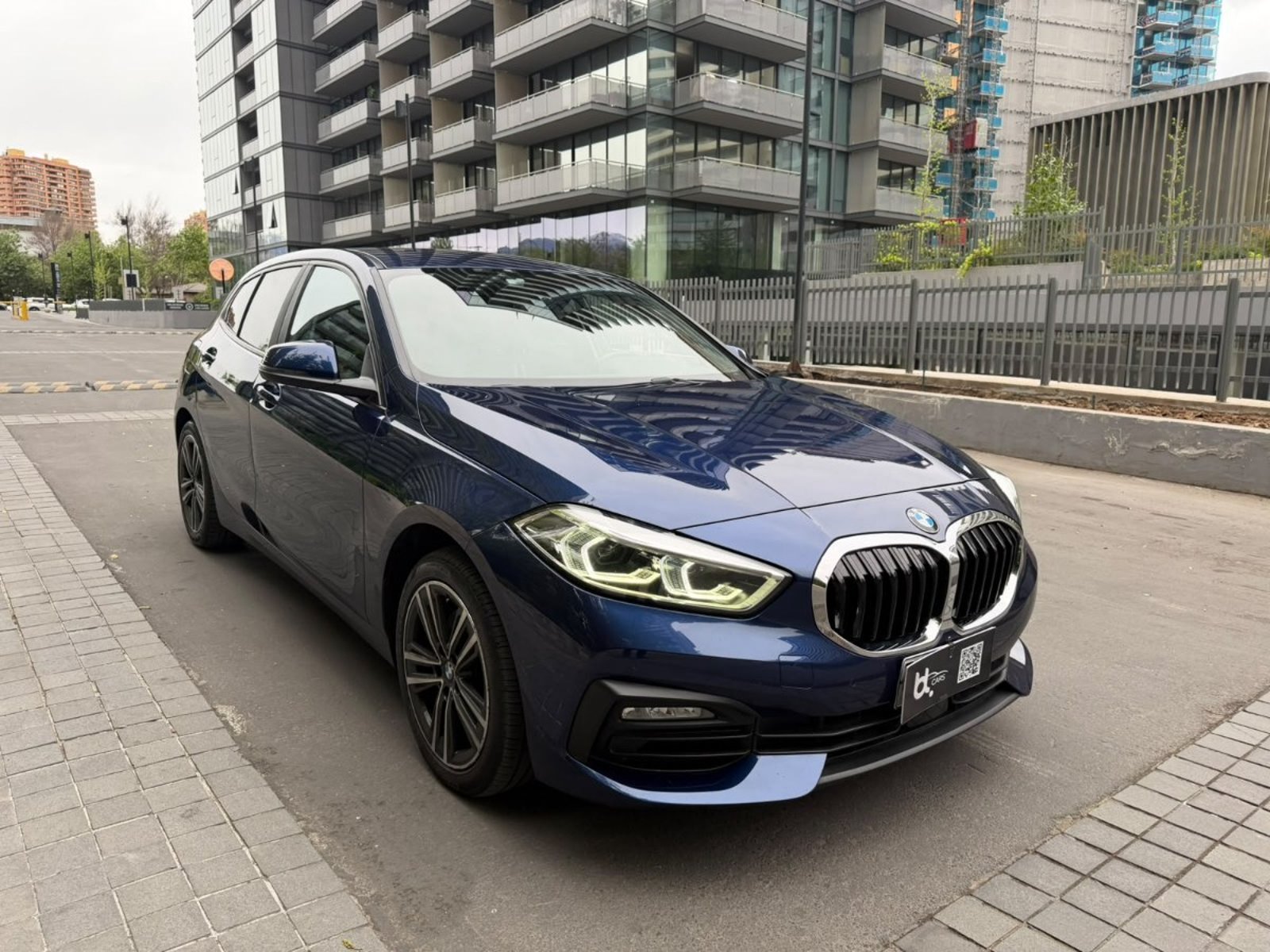 BMW 118 1.5 AUT 2021 - Foto 2 de 10