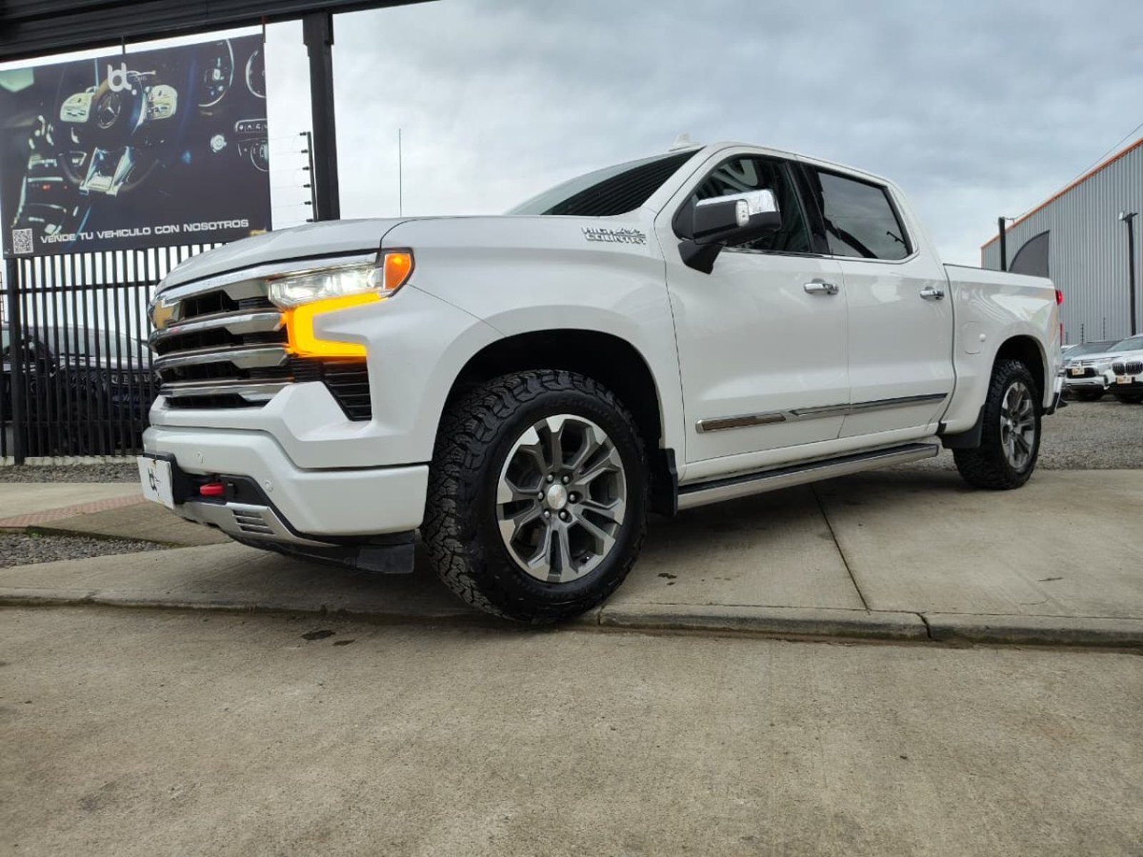 Chevrolet SILVERADO HIGH COUNTRY 3.0 AUT 4X4 2022 - Foto 5 de 10