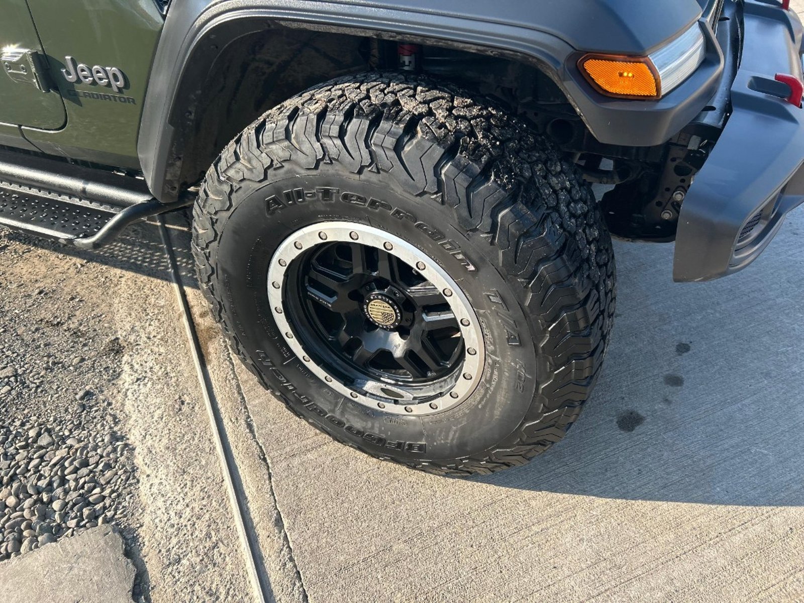 Jeep GLADIATOR RUBICON 4X4 3.6 AT 2022 - Imagen 3 de 10