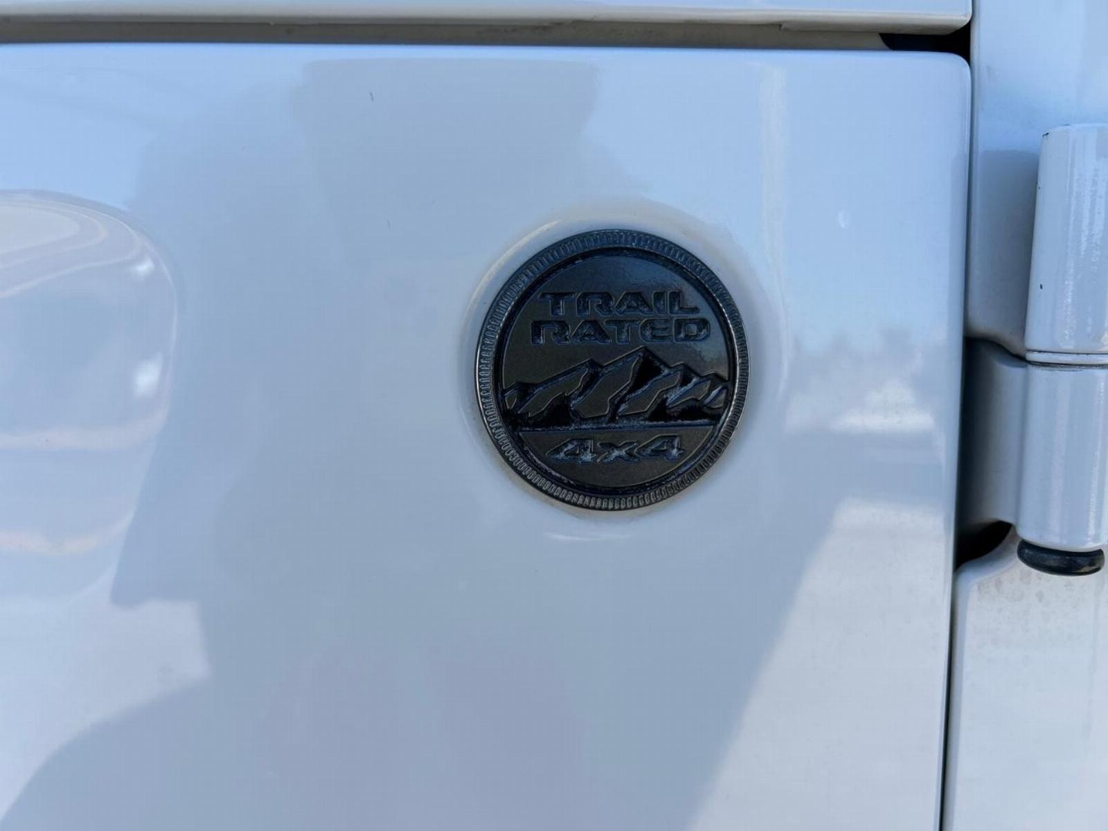 Jeep WRANGLER SAHARA UNLIMITED 2.0 2021 - Imagen 7 de 9