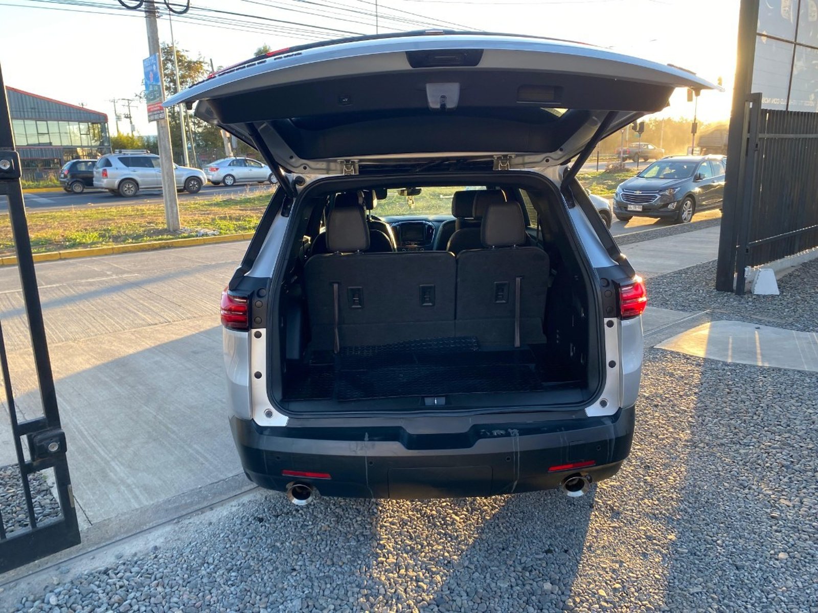 Chevrolet TRAVERSE RS AWD 3.6 2022 - Imagen 8 de 10