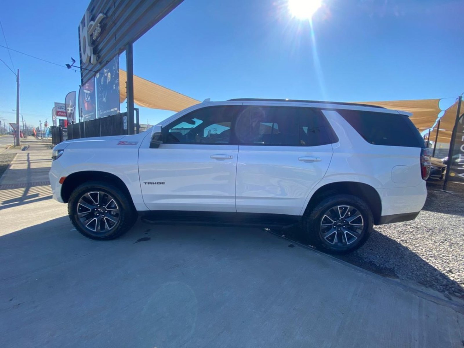 Chevrolet TAHOE 4x4 5.3 2023 - Imagen 5 de 10