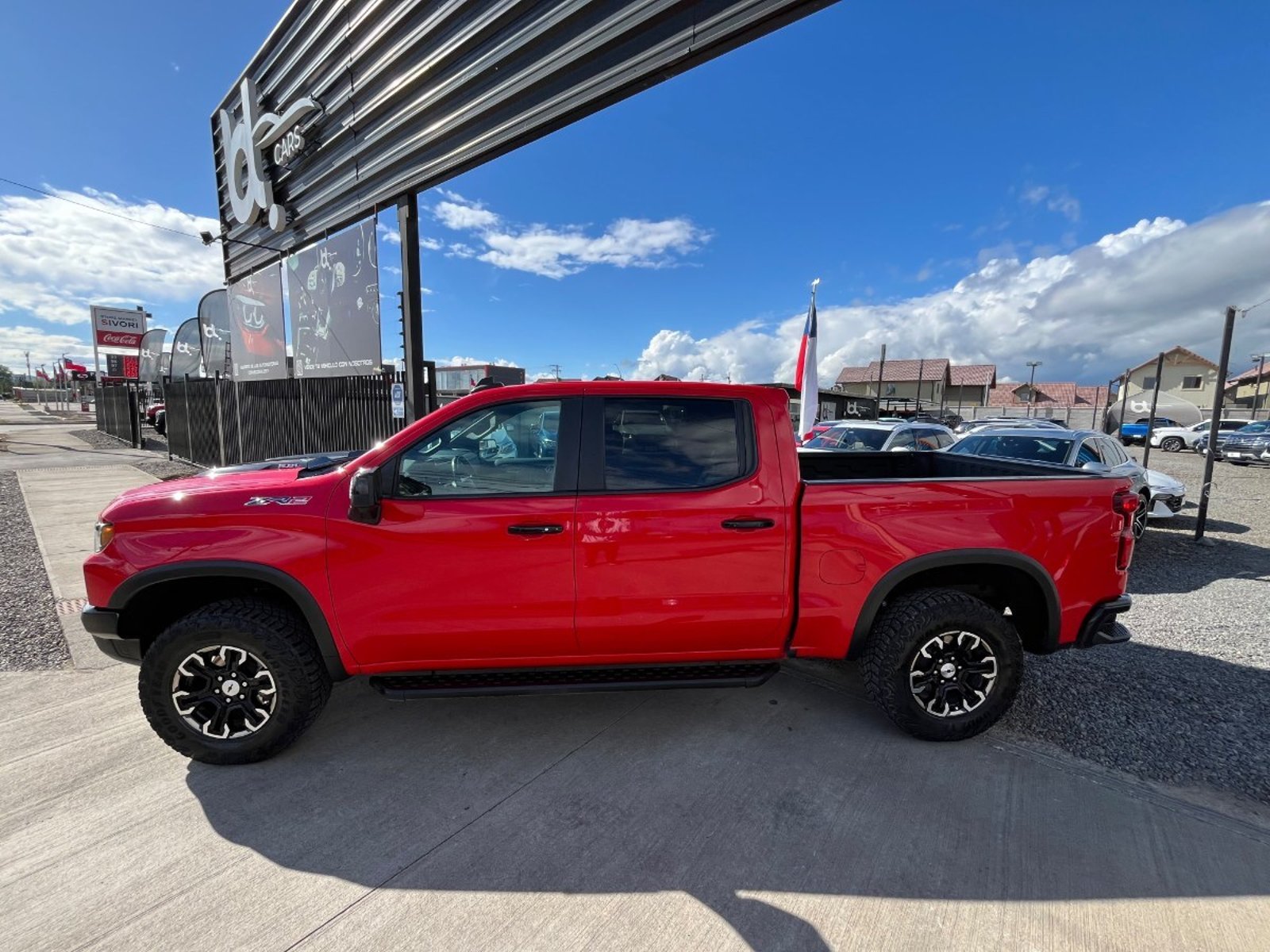 Chevrolet SILVERADO ZR2 4X4 6.2 AUT 2023 - Foto 5 de 10