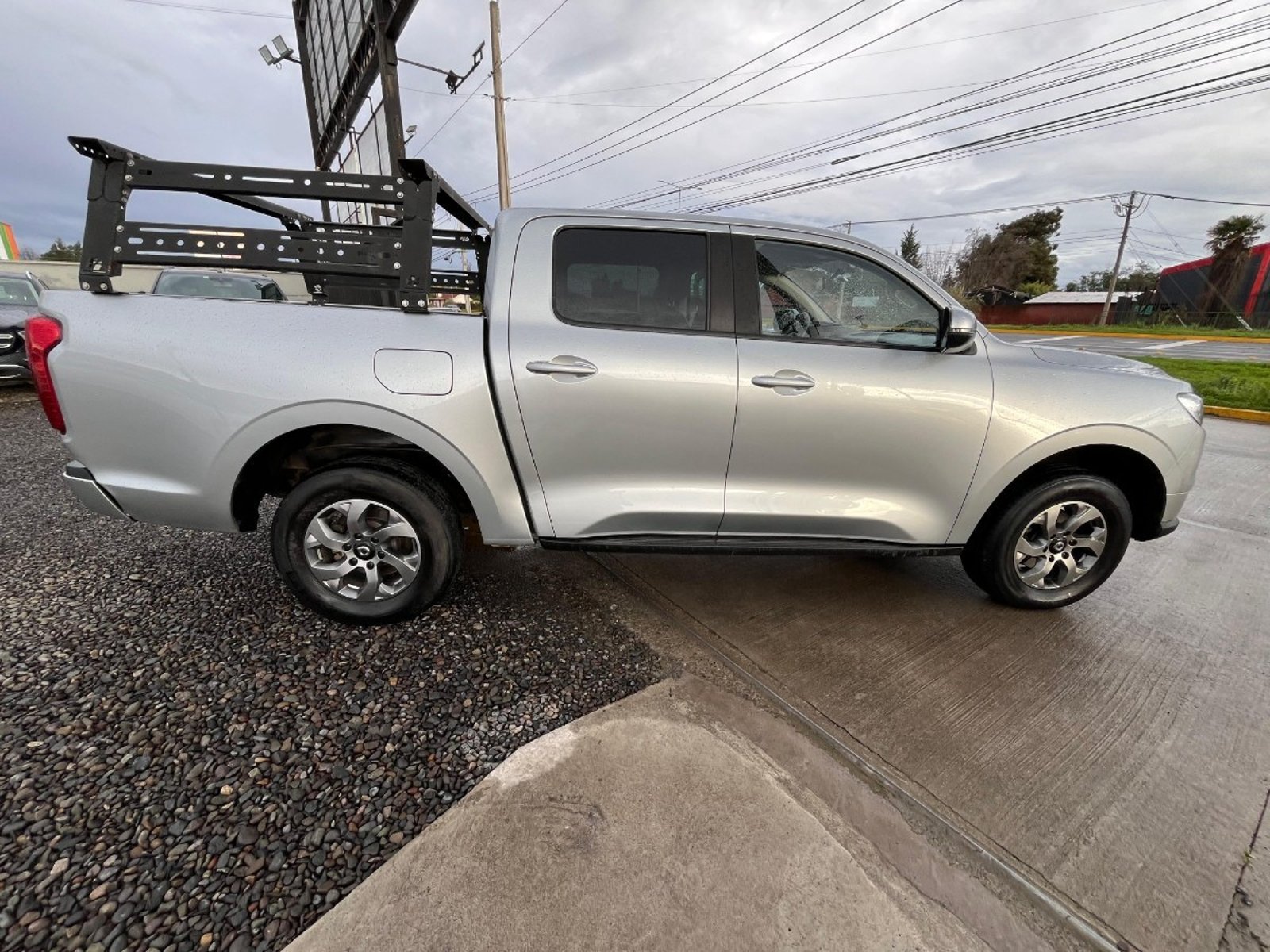 Great Wall POER ELITE 4X2 MT 2.0 2024 - Imagen 9 de 10
