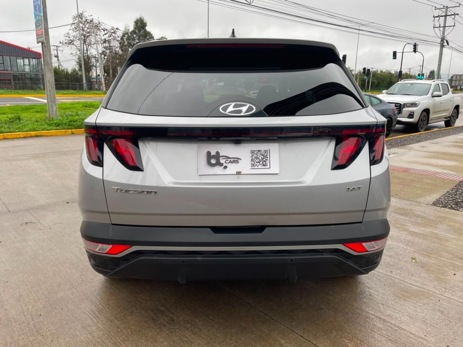 Hyundai TUCSON NX4 1.6 AUT 2022 - Imagen 8 de 10