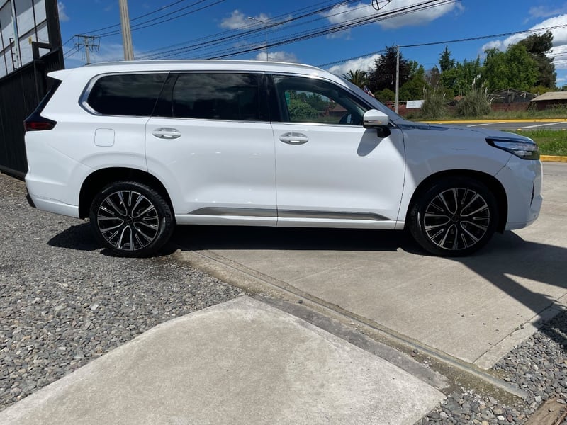 Exeed VX UNLIMITED 4X4 2.0 AUT 2023 - Imagen 3 de 10
