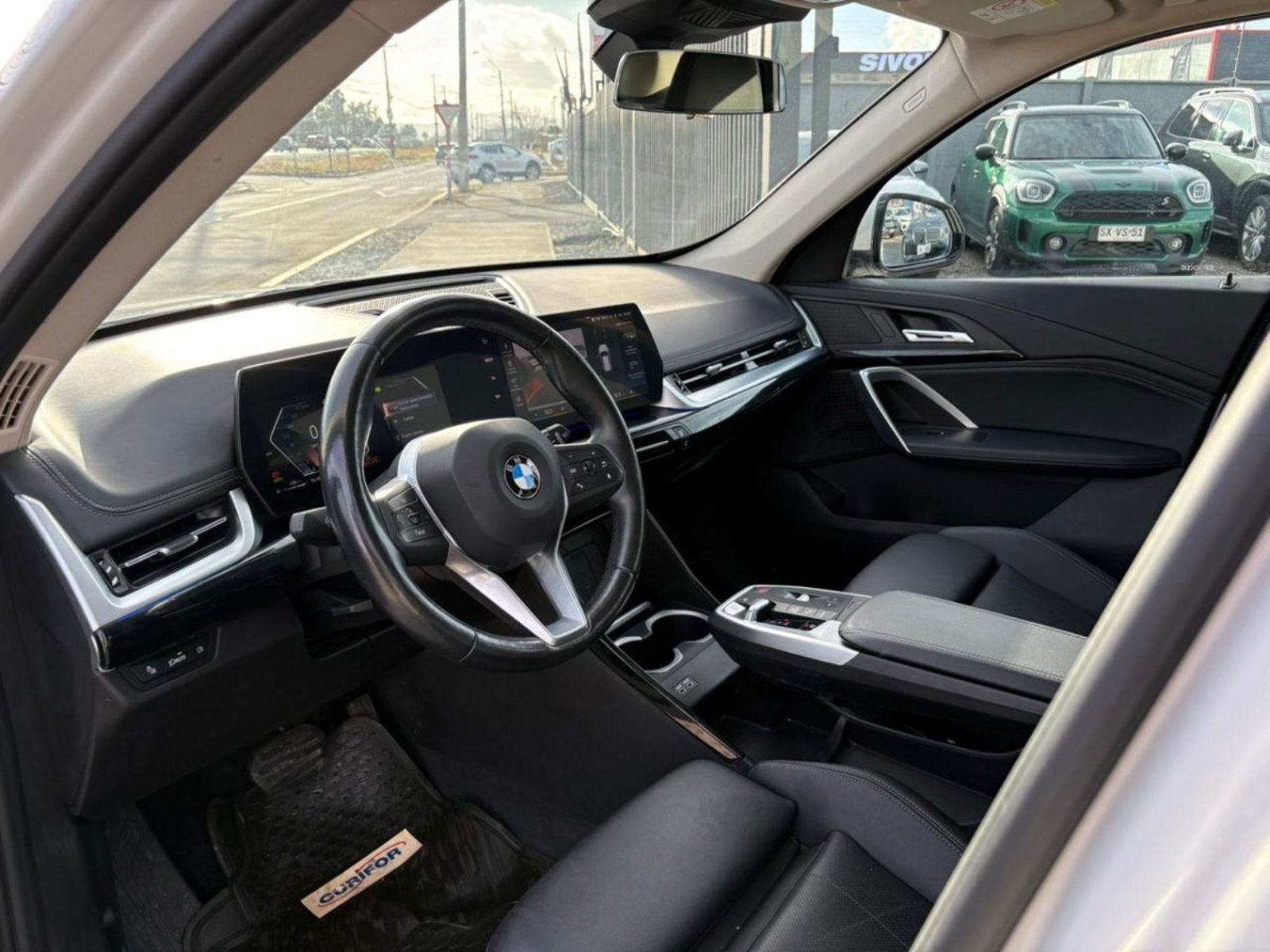 BMW X1 SDRIVE 18i 1.5 2023 - Foto 4 de 10