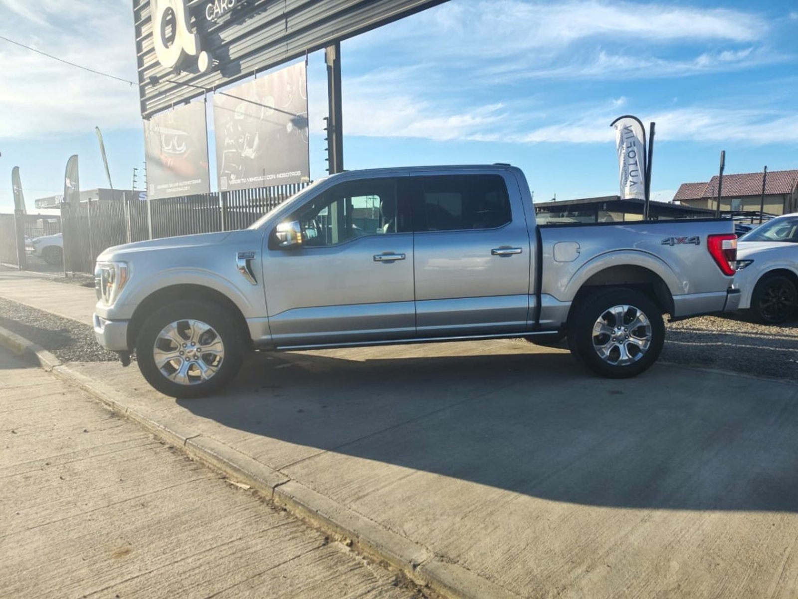 Ford F-150 PLATINUM 3.5 AUT 4X4 2023 - Imagen 6 de 10