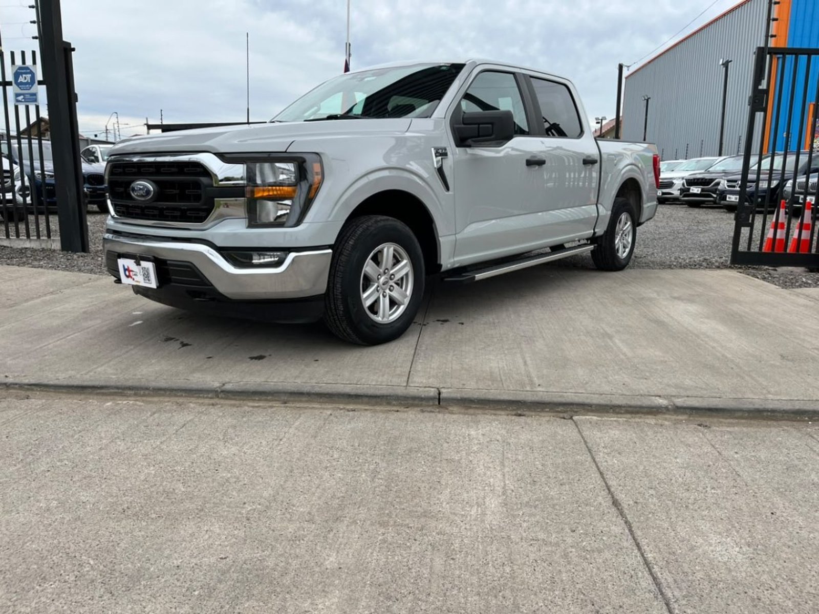 Ford F-150 XLT 3.3 4X2 2024 - Foto 4 de 10