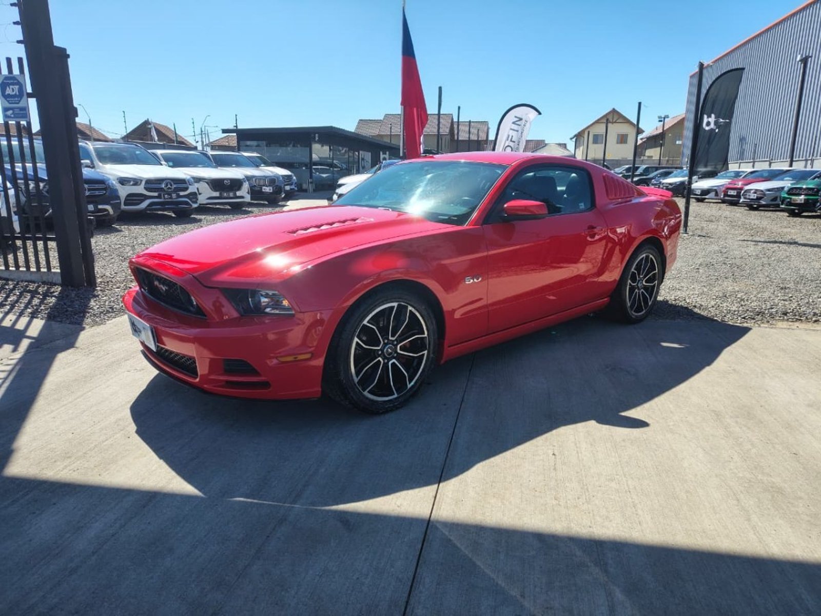 Ford MUSTANG 5.0 V8 2013 - Foto 5 de 10