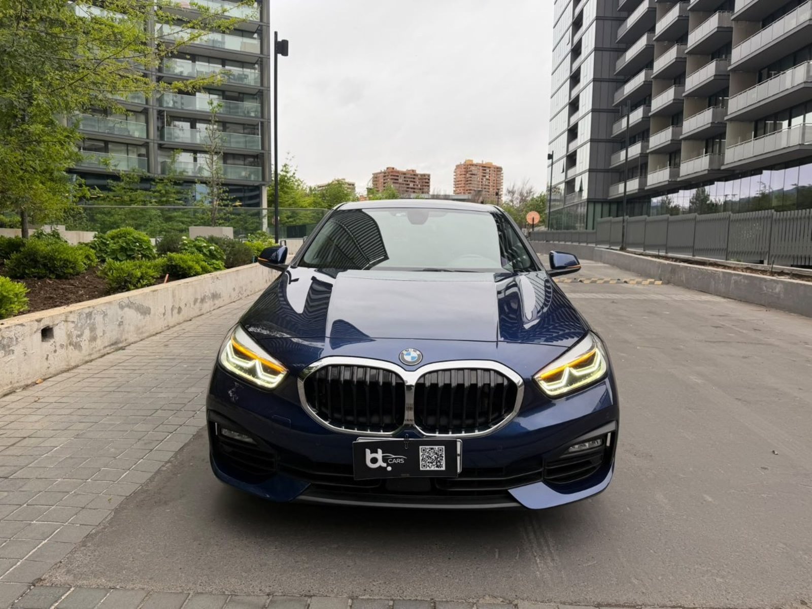 BMW 118I 1.5 AUT 2021 - Foto 2 de 10