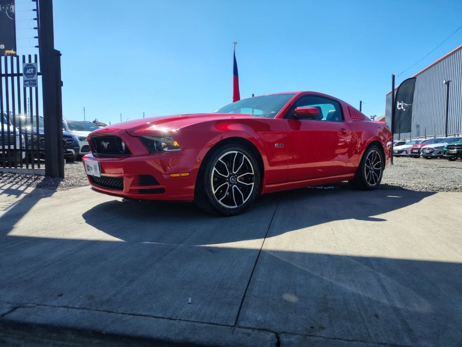 Ford MUSTANG 5.0 V8 2013 - Imagen 6 de 10