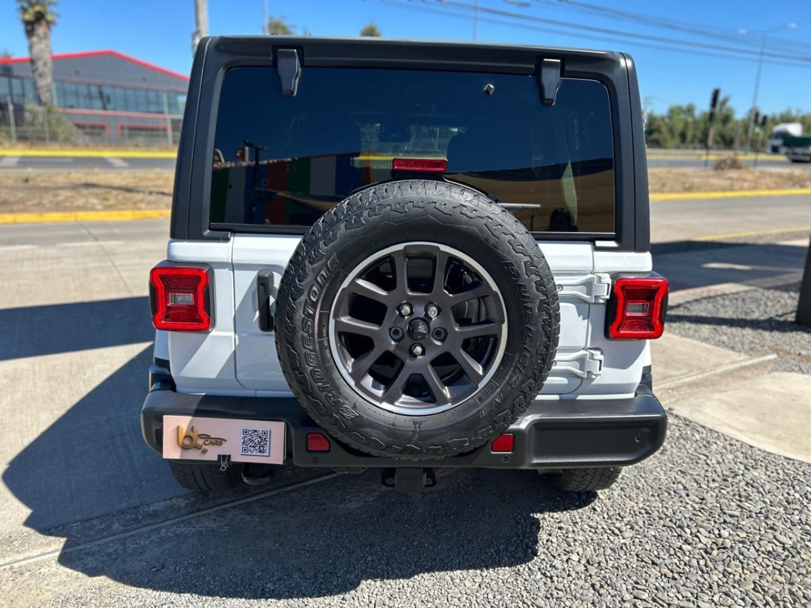 Jeep WRANGLER 2.0 SAHARA UNLIMITED 2022 - Foto 3 de 9