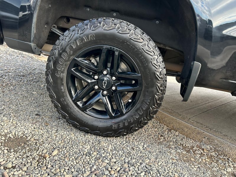 Chevrolet SILVERADO 5.3 LT TRAIL BOSS Z71 4X4 AT 2024 - Imagen 10 de 10