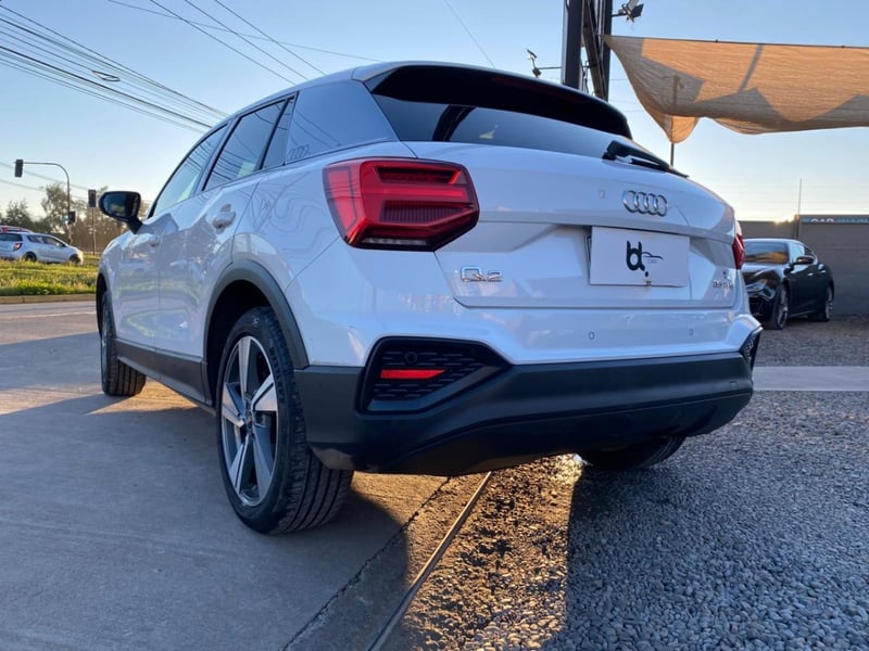 Audi Q2 35 TFSI 1.4 2022 - Imagen 8 de 10