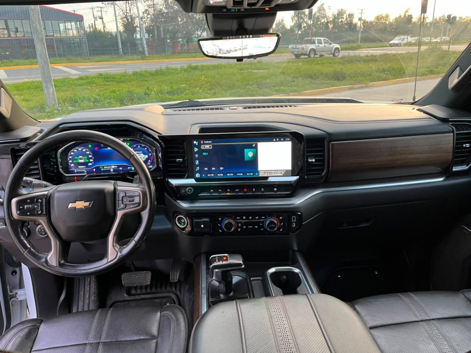Chevrolet SILVERADO HIGH COUNTRY 3.0 AUT 4X4 2023 - Imagen 9 de 10