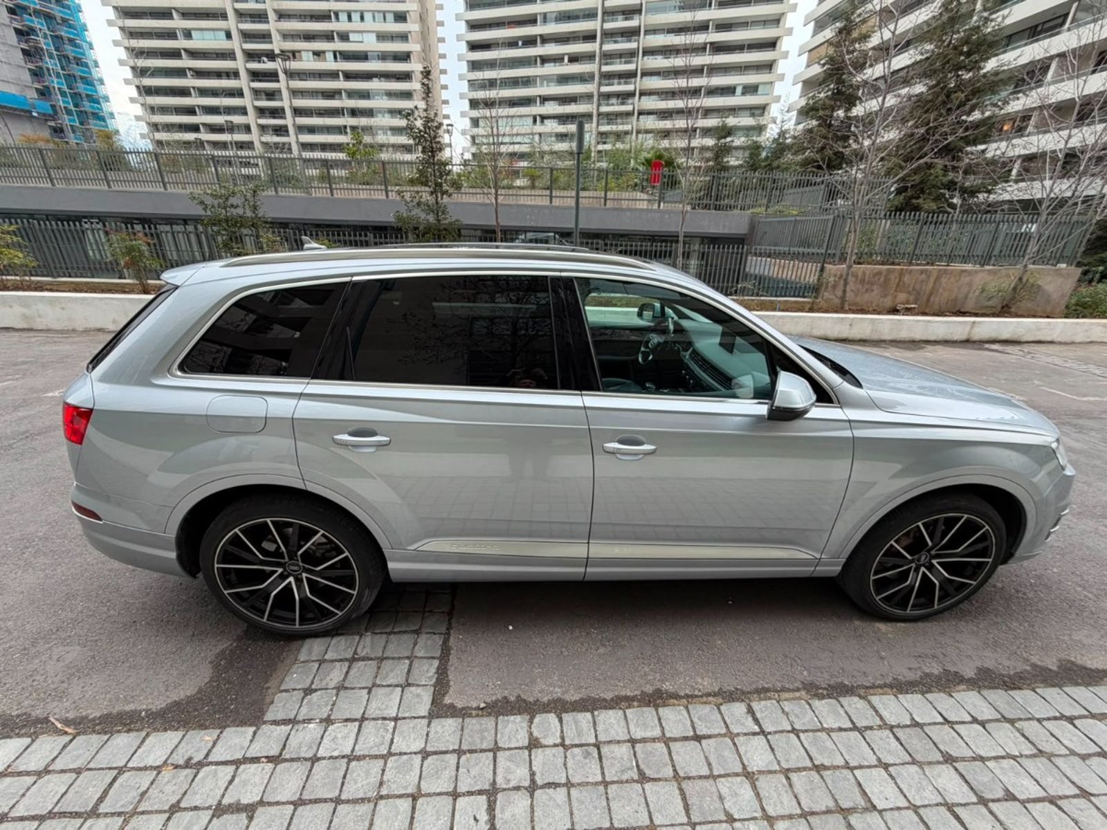 Audi Q7 TFSI 2.0 AUT 2017 - Imagen 4 de 10