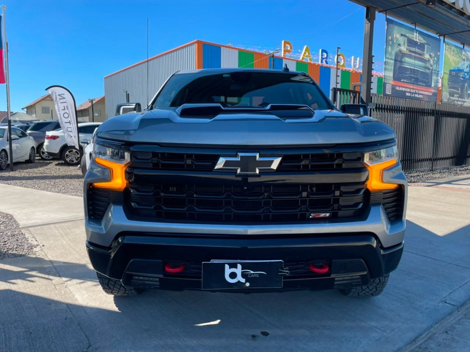 Chevrolet SILVERADO LT 4X4 5.3 AT 2024 - Foto 3 de 10