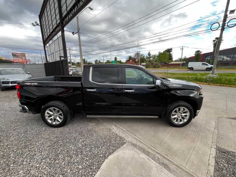 Chevrolet SILVERADO LTZ 5.3 4X4 2019 - Imagen 7 de 10