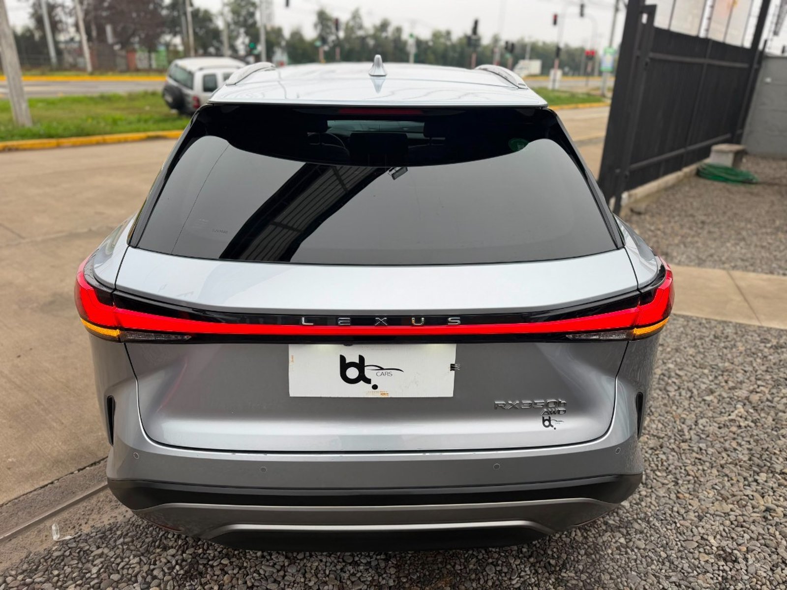Lexus RX 350 H 4X4 PREMIUM 2024 - Foto 5 de 10