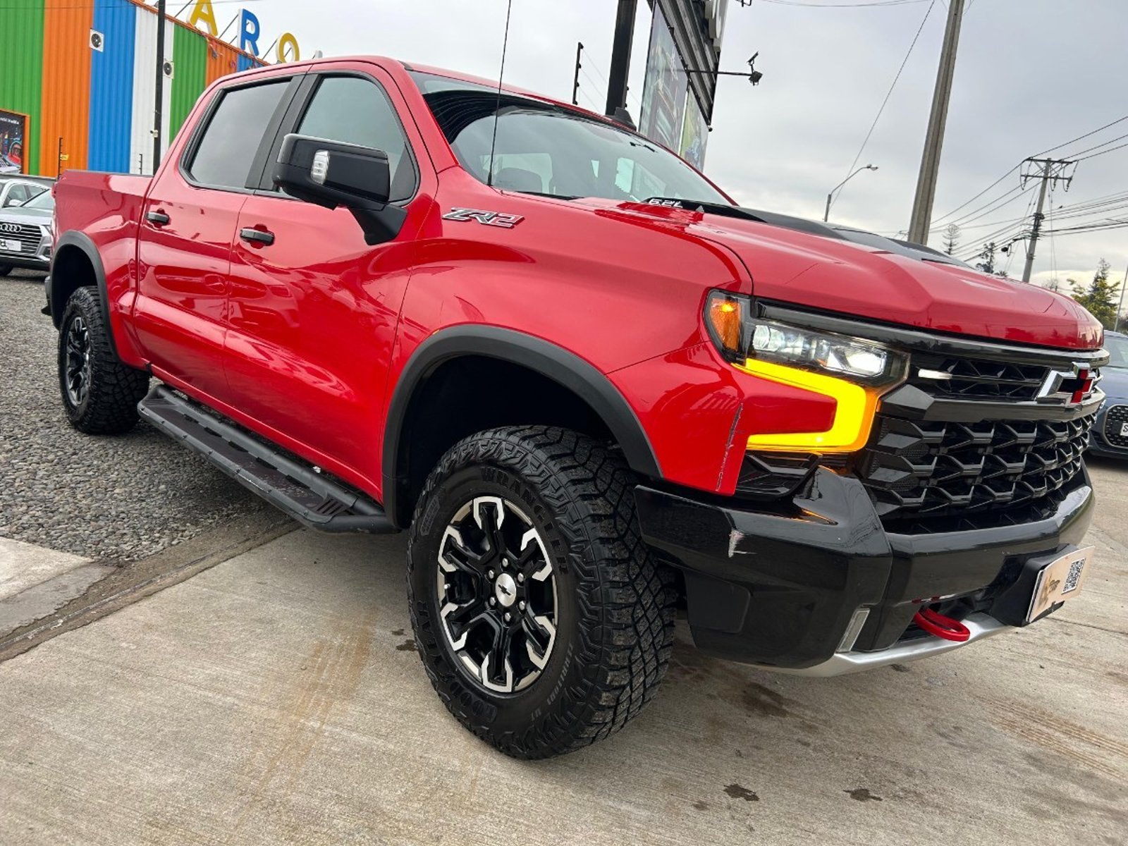 Chevrolet SILVERADO ZR2 4X4 6.2 AUT 2023 - Imagen 6 de 10