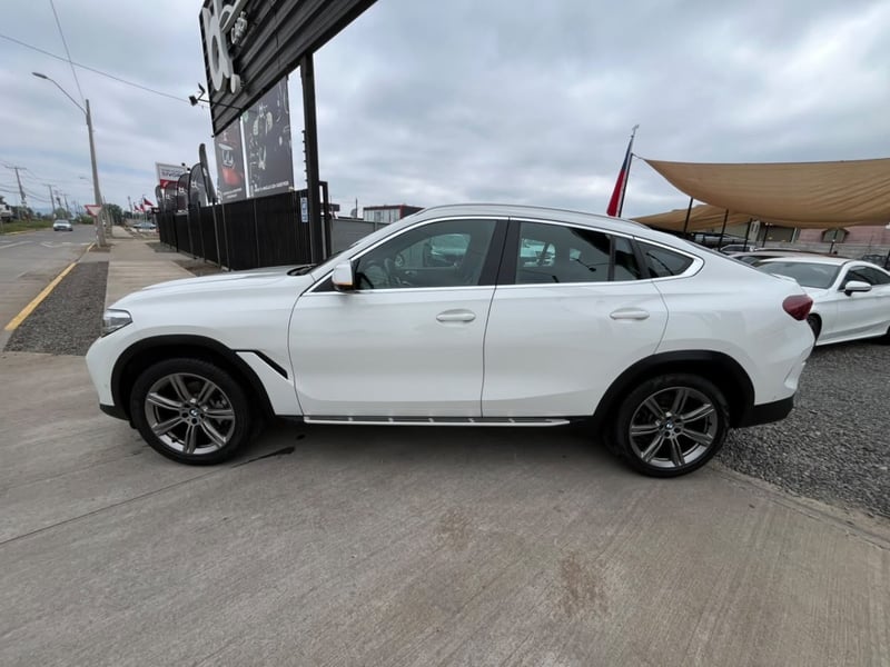 BMW X6 XDRIVE 40I 4X4 3.0 2023 - Imagen 9 de 10
